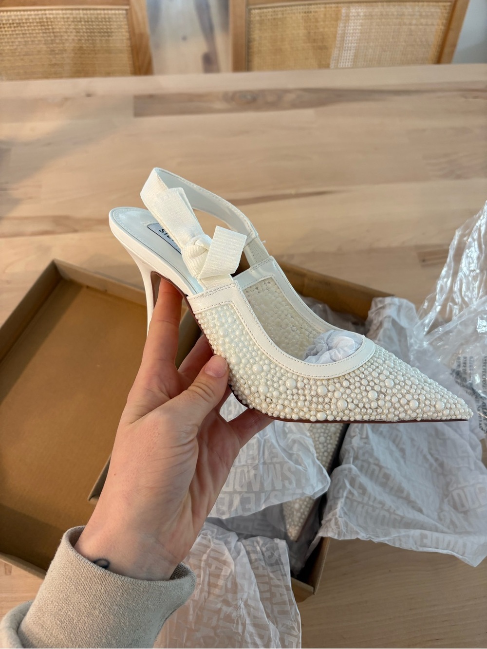 Steve Madden Pearl-Embellished White Slingback Pumps - Picture 2 of 4